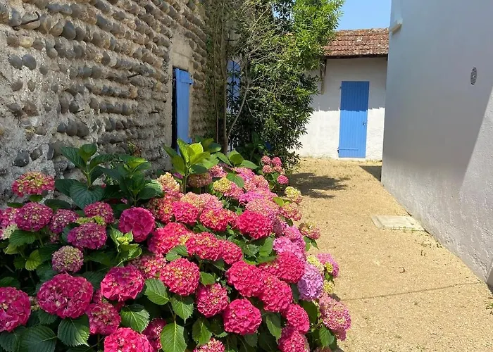 Holiday home Ancienne Ferme Gersoise *