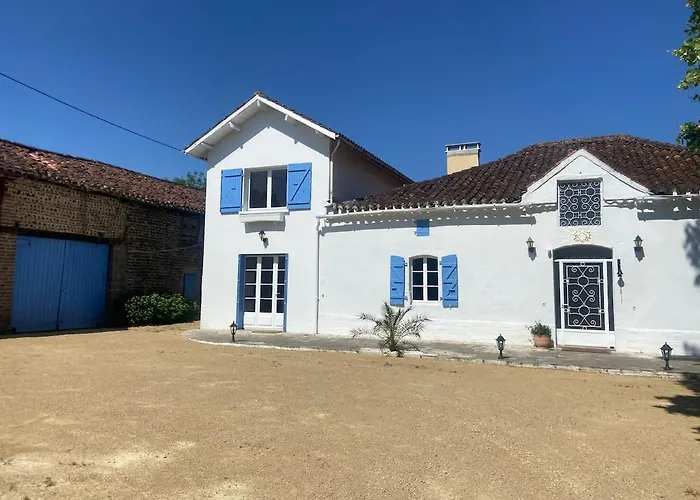Ancienne Ferme Gersoise Holiday home